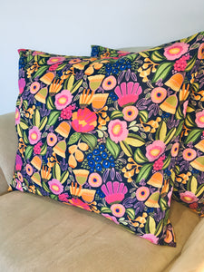 Deluxe Cushion Cover - In Full Bloom